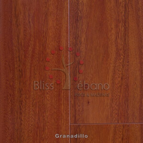 Muestra de piso laminado granadillo que muestra la textura de la madera de granadillo con los logos "bliss" y "ébano" grabados en la superficie.