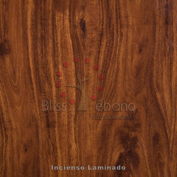 Una superficie de madera que muestra los patrones de vetas y la textura con las palabras "bliss ébano Piso Laminado Incienso Laminado" impresas en ella.