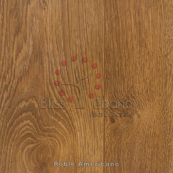 Superficie de madera con las palabras "bliss ébano Piso Laminado Roble Americano" y el logo de un árbol rojo.