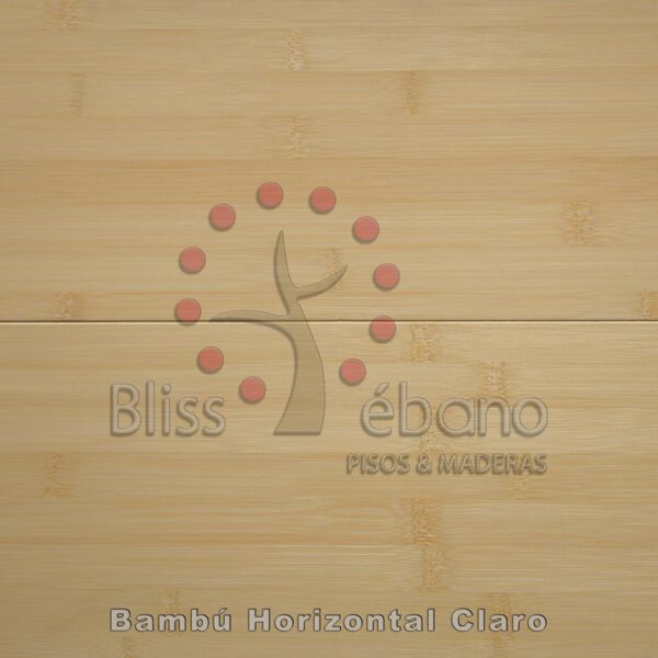 Una muestra de Piso de Bambu Horizontal Claro con el texto "bliss ébano pisos & maderas" y "bambú horizontal claro" con un logo que consiste en un árbol estilizado.