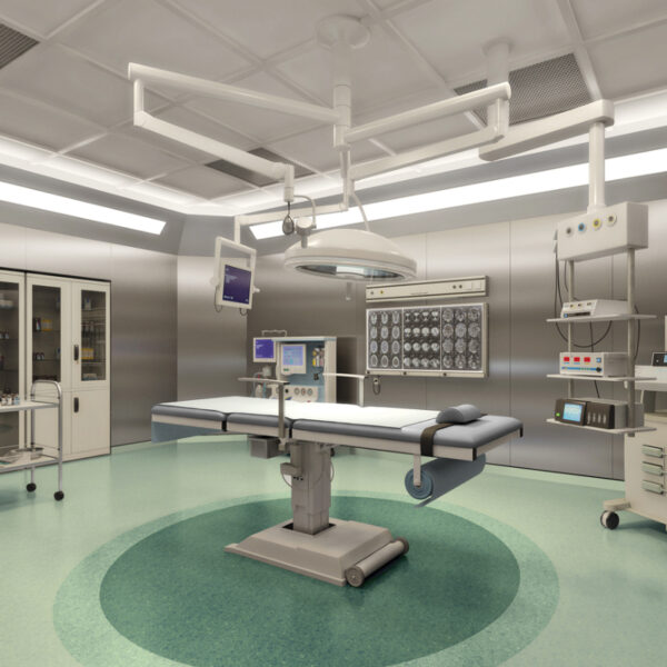 Un moderno quirófano equipado con Piso en Rollo Arena, luminarias cenital, monitores y dispositivos médicos.